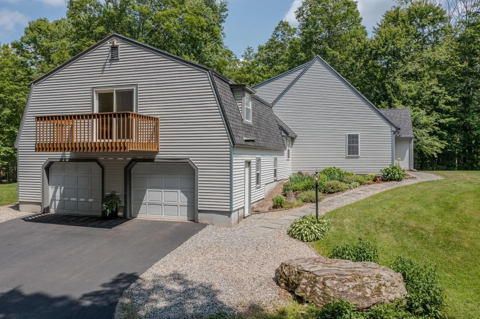 25 Meeting House Hill Road Deerfield NH 03037