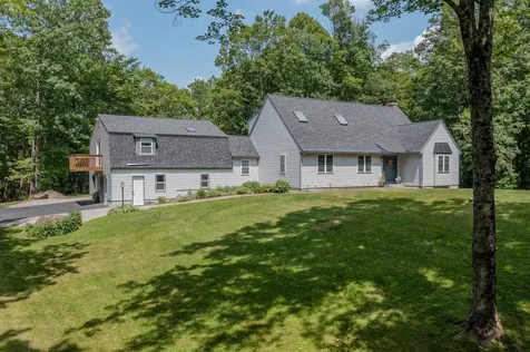 25 Meeting House Hill Road Deerfield NH 03037