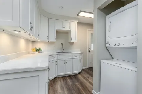 25 Meeting House Hill Road Deerfield NH 03037