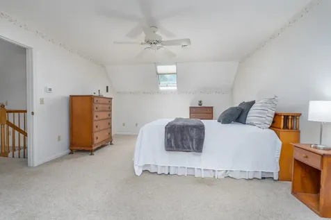 25 Meeting House Hill Road Deerfield NH 03037