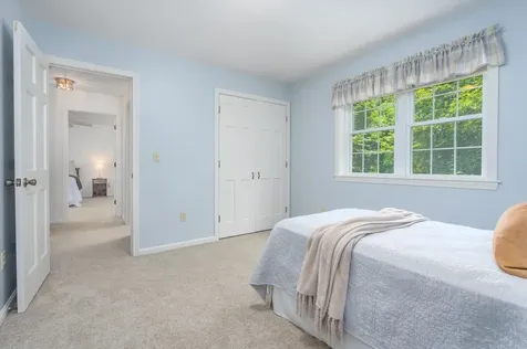 25 Meeting House Hill Road Deerfield NH 03037