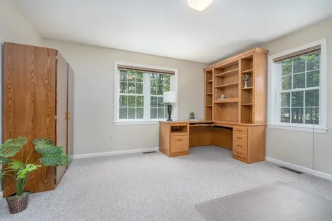 25 Meeting House Hill Road Deerfield NH 03037