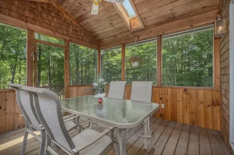 25 Meeting House Hill Road Deerfield NH 03037