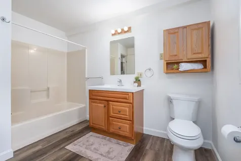 25 Meeting House Hill Road Deerfield NH 03037