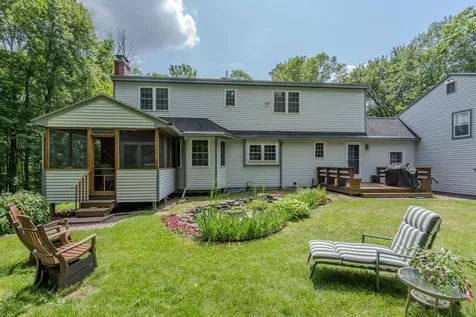 25 Meeting House Hill Road Deerfield NH 03037