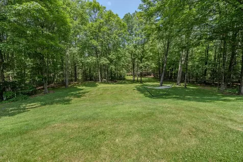 25 Meeting House Hill Road Deerfield NH 03037