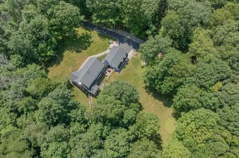 25 Meeting House Hill Road Deerfield NH 03037