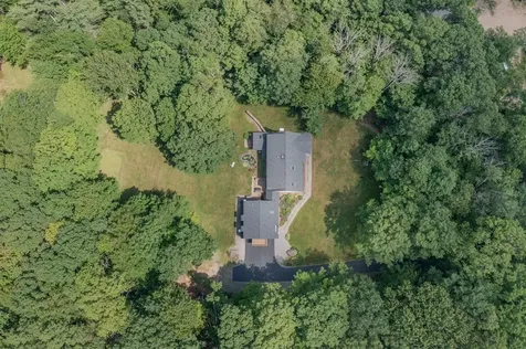 25 Meeting House Hill Road Deerfield NH 03037