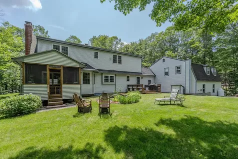 25 Meeting House Hill Road Deerfield NH 03037