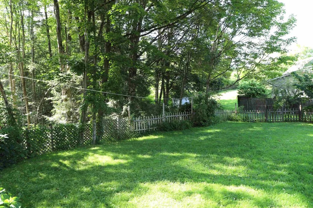 32 Sugar Maple Drive Dummerston VT 05346