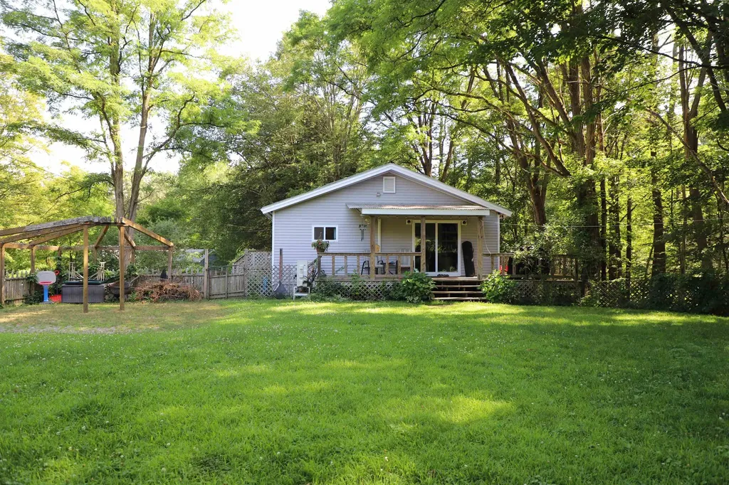 32 Sugar Maple Drive Dummerston VT 05346