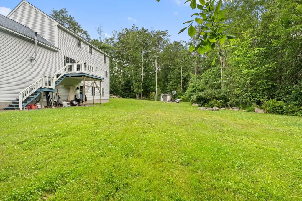 28 Mammoth Road Londonderry NH 03053