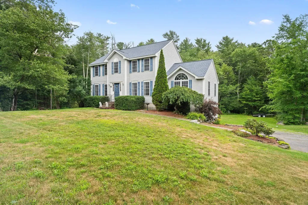 28 Mammoth Road Londonderry NH 03053