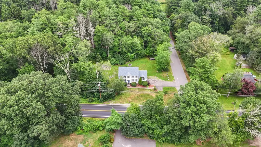 28 Mammoth Road Londonderry NH 03053