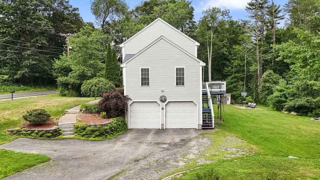 28 Mammoth Road Londonderry NH 03053