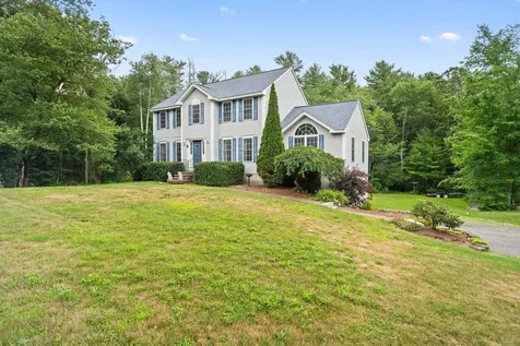 28 Mammoth Road Londonderry NH 03053