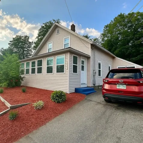 53 Center Street Goffstown NH 03045