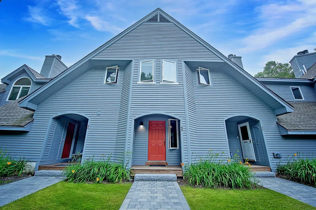 11 Dutchman Lane Wilmington VT 05363