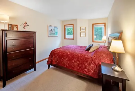 11 Dutchman Lane Wilmington VT 05363