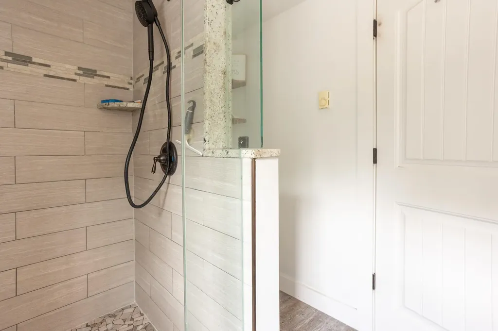 77 Broad Street Hollis NH 03049