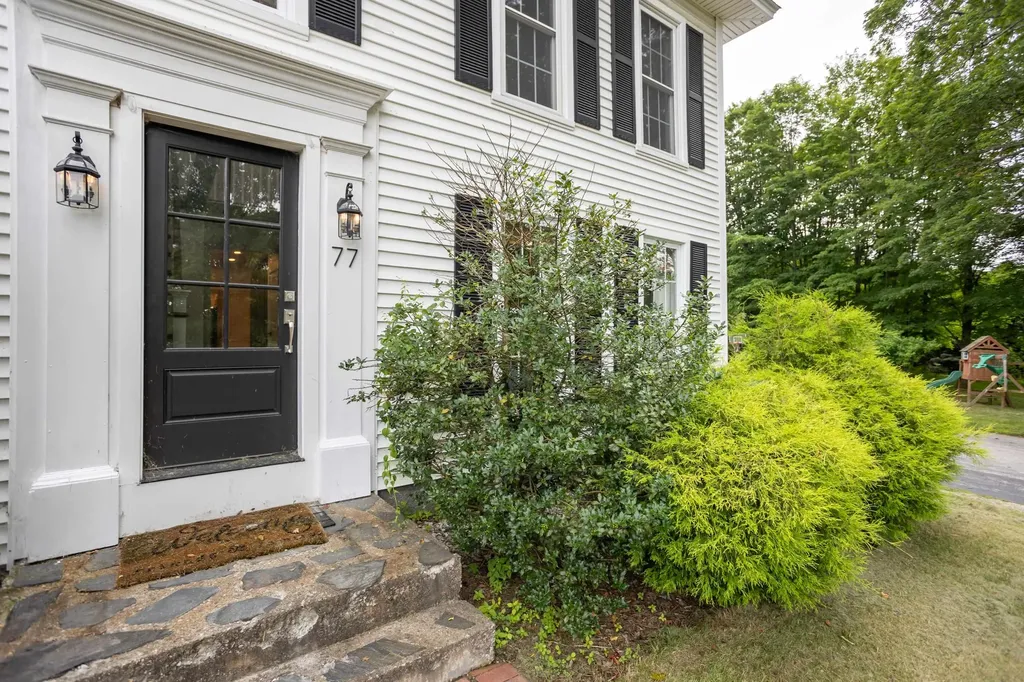 77 Broad Street Hollis NH 03049