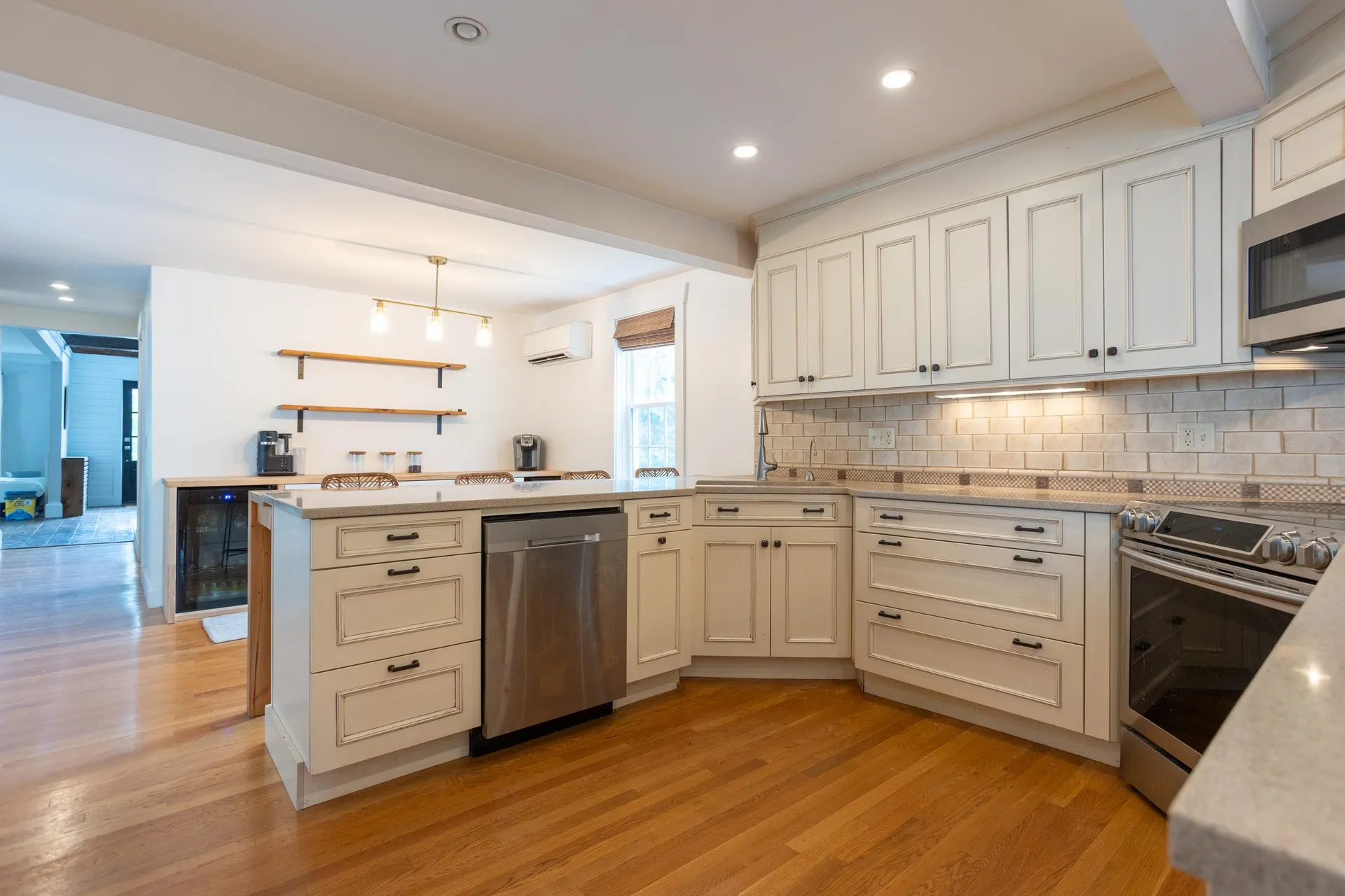 77 Broad Street Hollis NH 03049