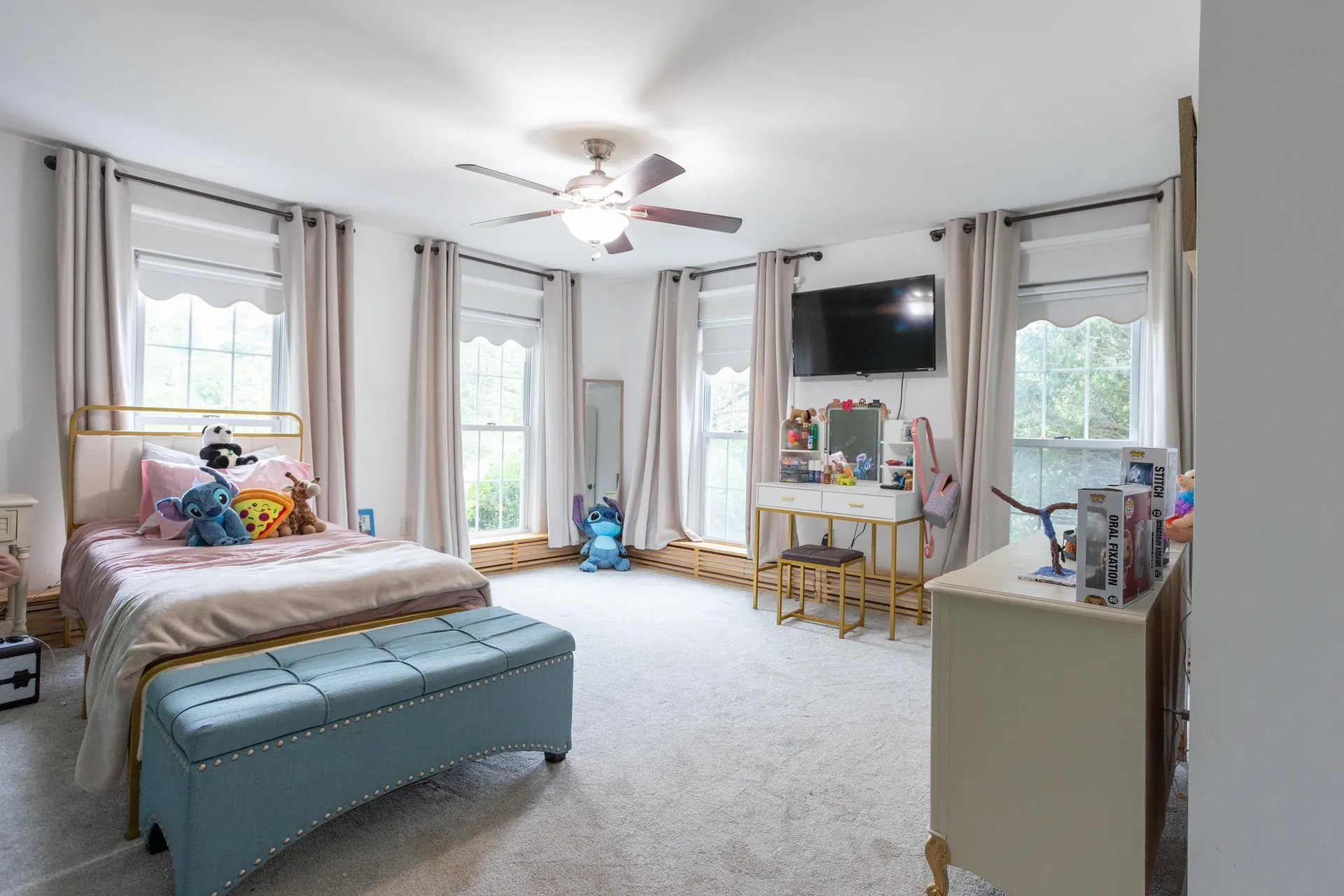 77 Broad Street Hollis NH 03049