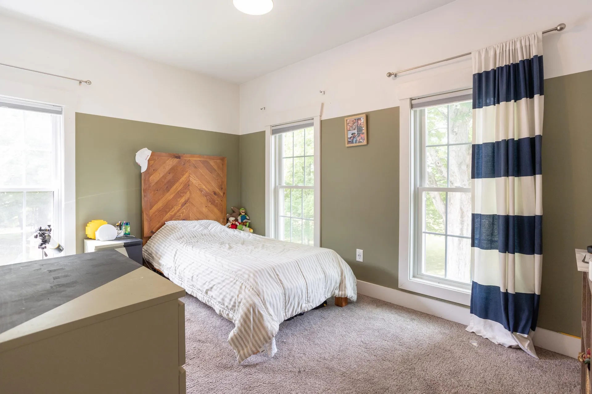 77 Broad Street Hollis NH 03049