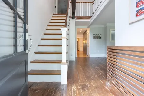 77 Broad Street Hollis NH 03049