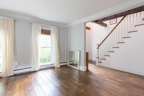 77 Broad Street Hollis NH 03049