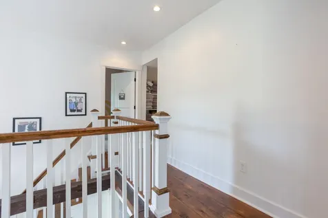 77 Broad Street Hollis NH 03049