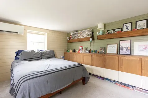 77 Broad Street Hollis NH 03049