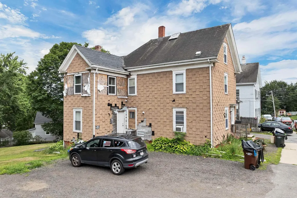 19 Prospect Street Amesbury MA 01913