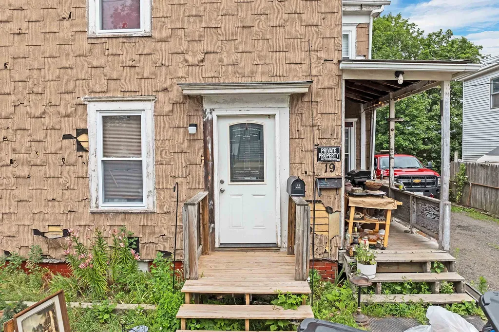 19 Prospect Street Amesbury MA 01913
