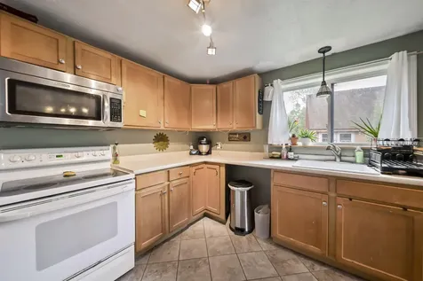 35 Melody Lane Hillsborough NH 03244