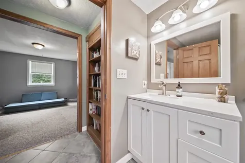 35 Melody Lane Hillsborough NH 03244