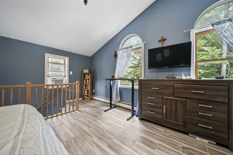 35 Melody Lane Hillsborough NH 03244