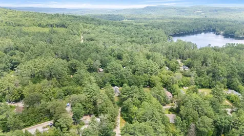 35 Melody Lane Hillsborough NH 03244