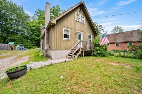 35 Melody Lane Hillsborough NH 03244