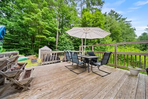 35 Melody Lane Hillsborough NH 03244