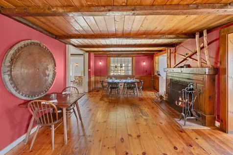 14 Barrows Road Stowe VT 05672