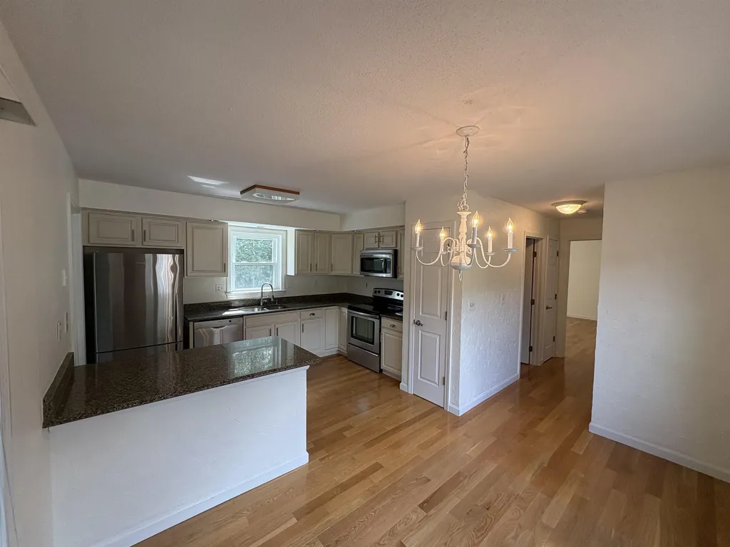 2 Walnut Circle Merrimack NH 03054