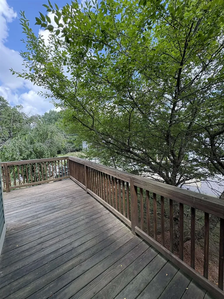 2 Walnut Circle Merrimack NH 03054