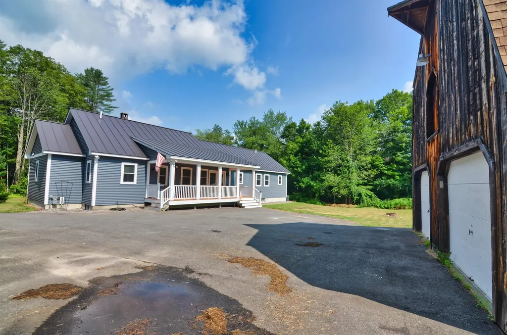 105 Flaghole Road Andover NH 03216