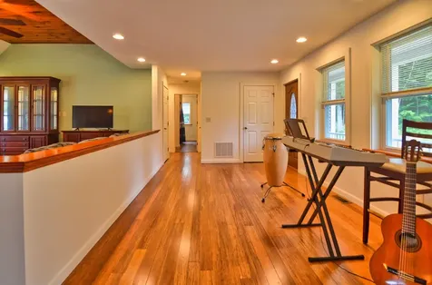 105 Flaghole Road Andover NH 03216