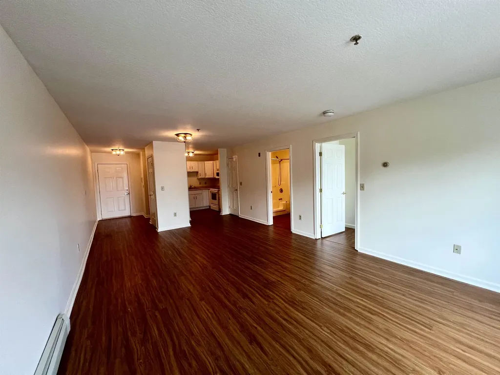 15 Lovell Street Nashua NH 03060