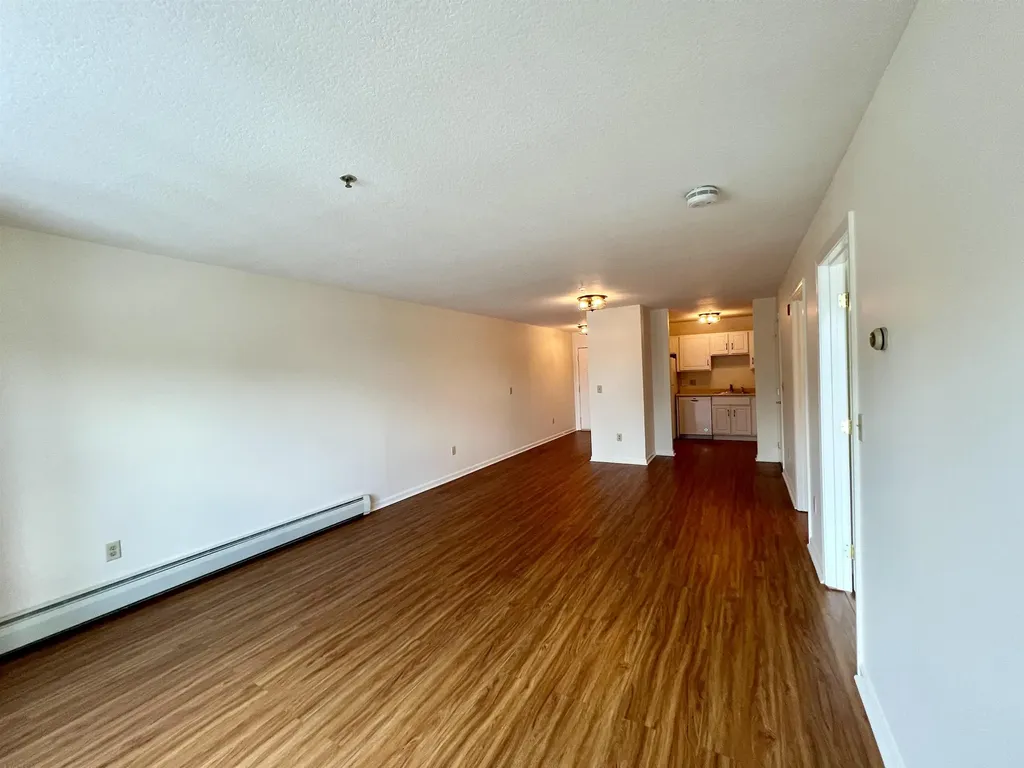 15 Lovell Street Nashua NH 03060