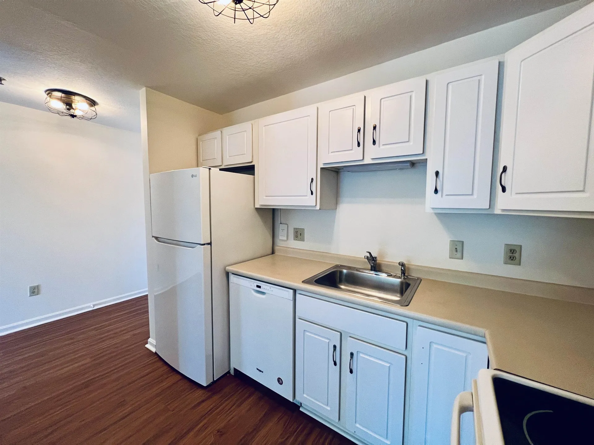 15 Lovell Street Nashua NH 03060