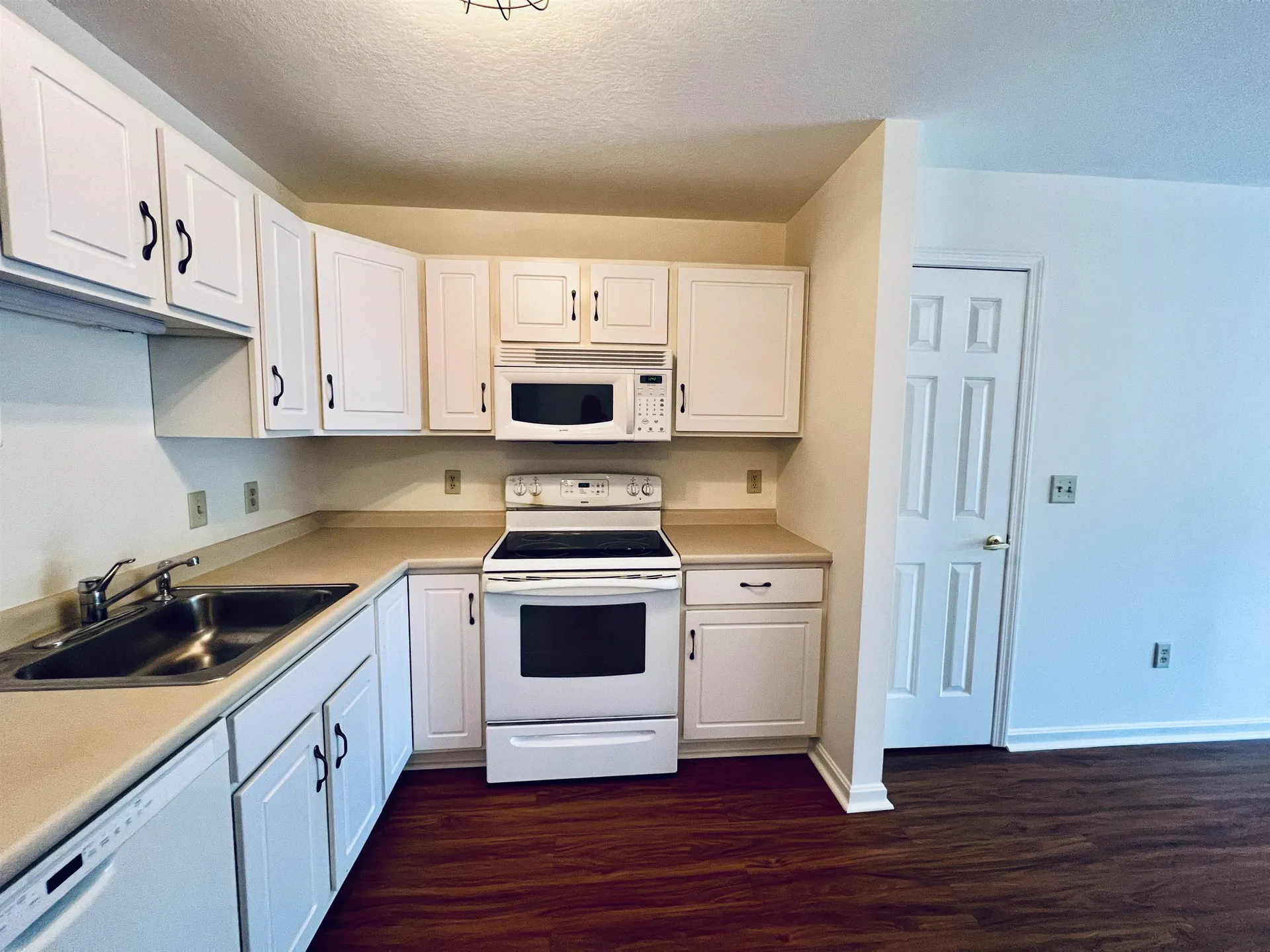 15 Lovell Street Nashua NH 03060