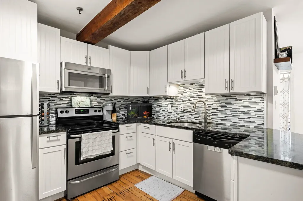 90 Fleet Street Portsmouth NH 03801